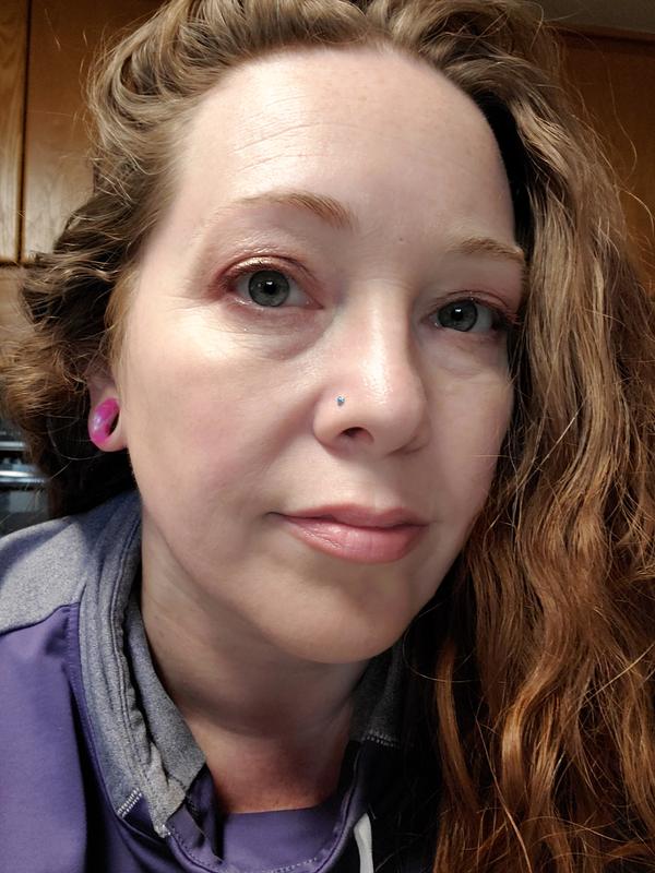 A minimal natural look