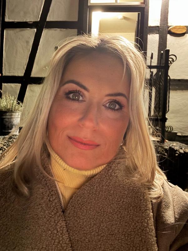 Customer carousel item 2.