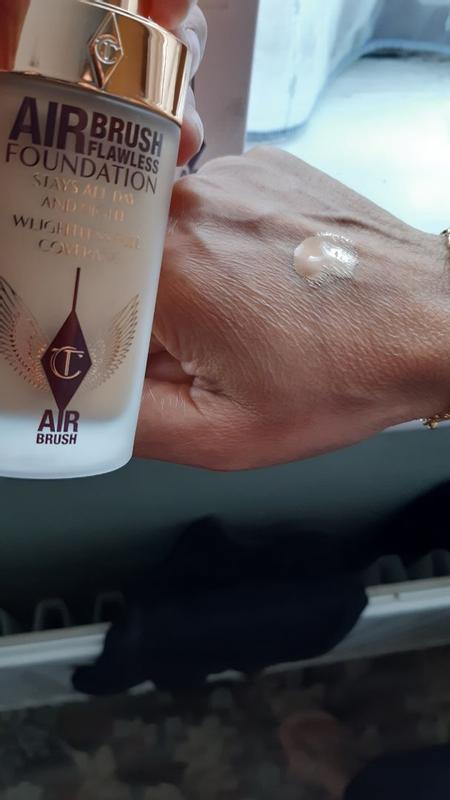 Customer photo for "Gorgeous natural looking foundation"