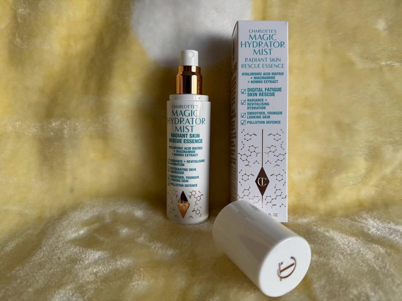 Customer photo for "Leaves my skin feeling moisturised"