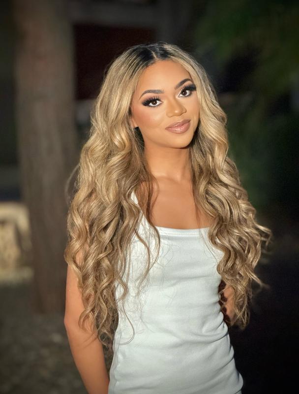 Customer carousel item 4.