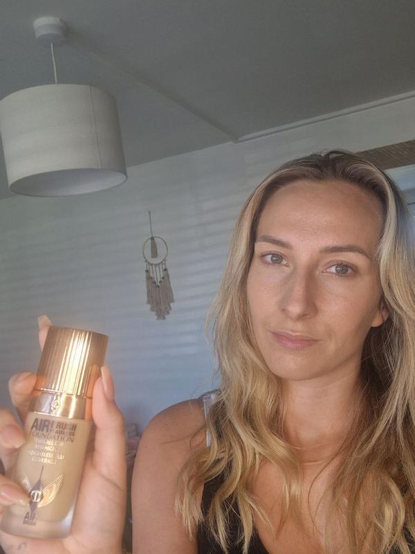 Customer photo for "Natural effortless glow"
