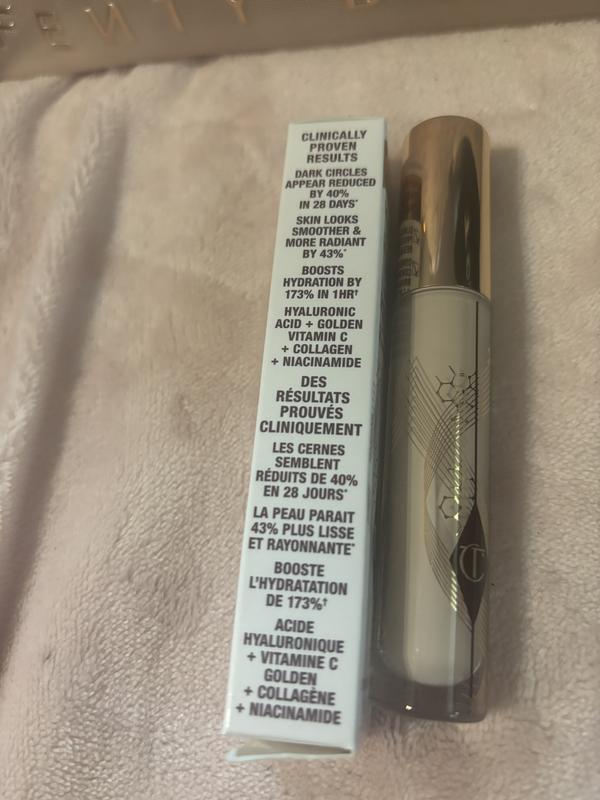 Customer photo for "Flawless Beautiful skin concealer"