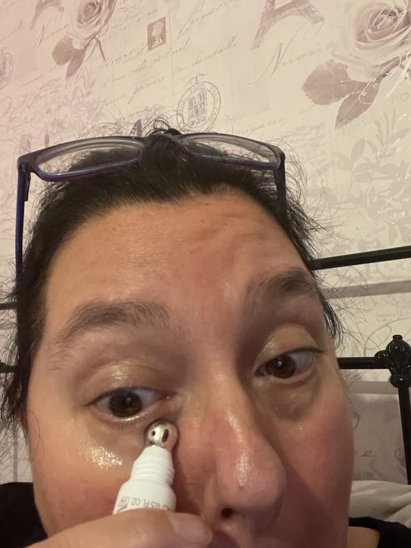 Soothing eyes with a great product