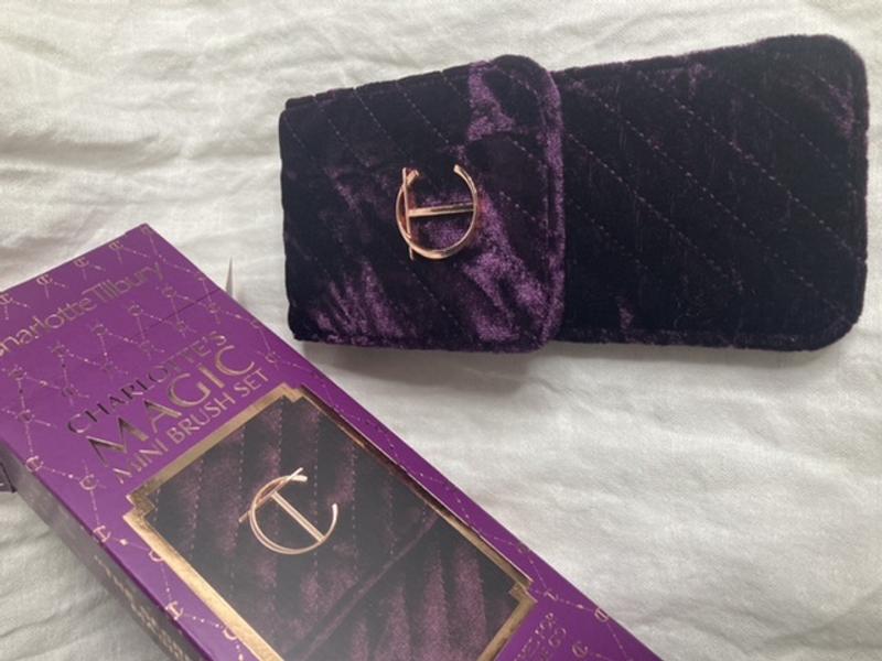 Set De 4 Pinceaux De Voyage Charlotte Tilbury - Pochette Violette, Fibres Synthétiques, Neuf