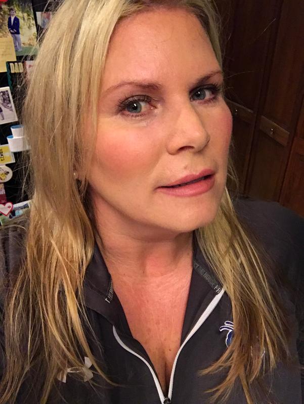 Magic cream, youth glow primer, magic foundation 6 and air brush powder foundation 2