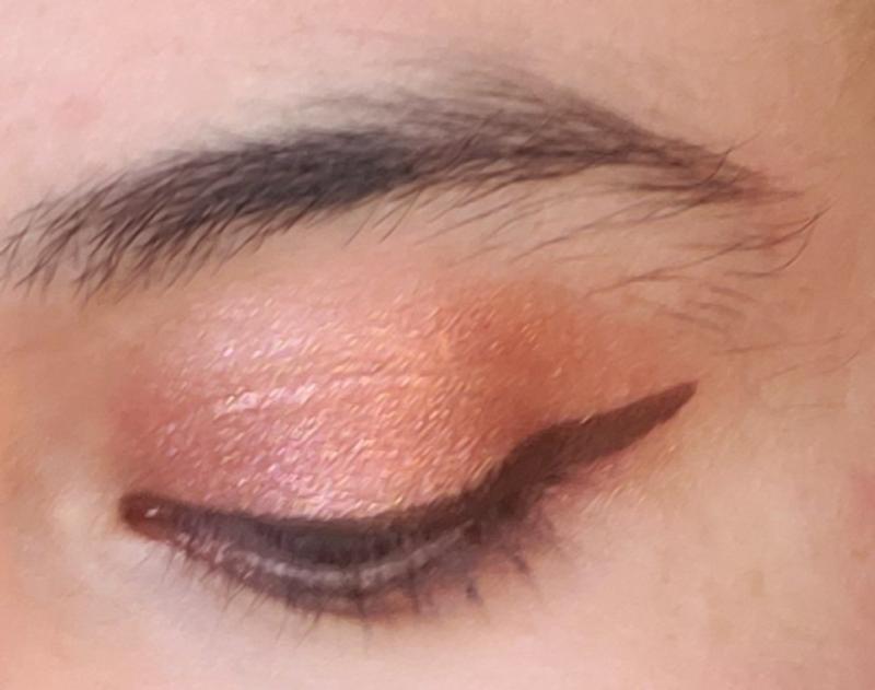 Eyeliner in daylight