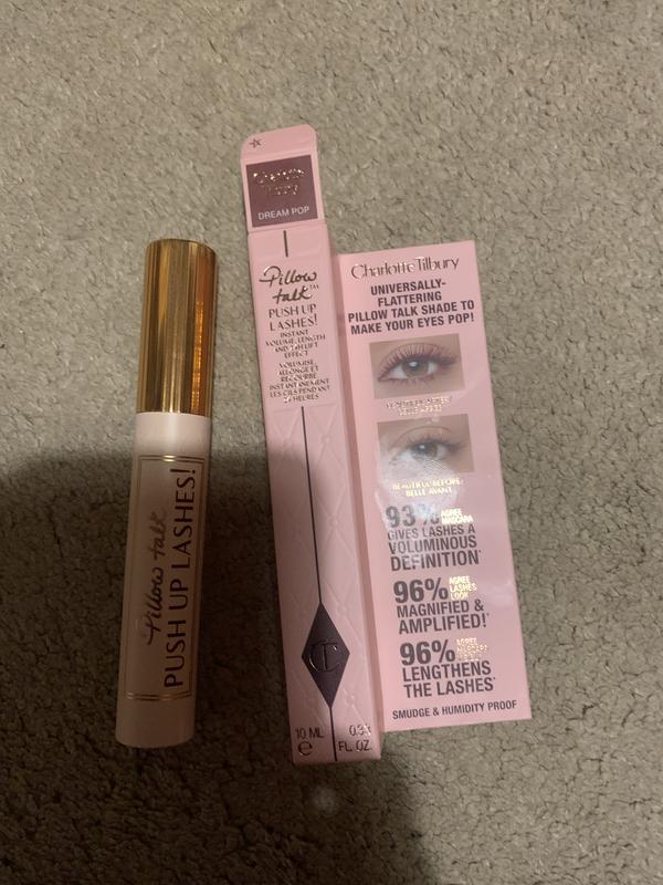 Flattering long lasting mascara