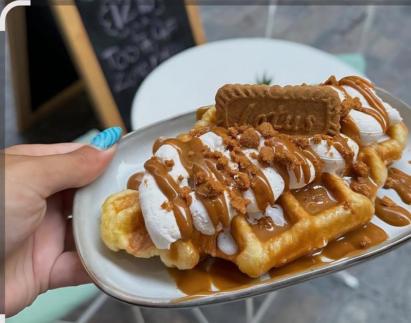 Customer carousel item 3.