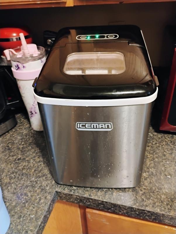 Chefman Iceman 26-lb Ice Per day Countertop or Portable Bullet Ice ...