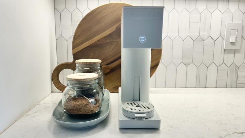 Customer carousel item 6.