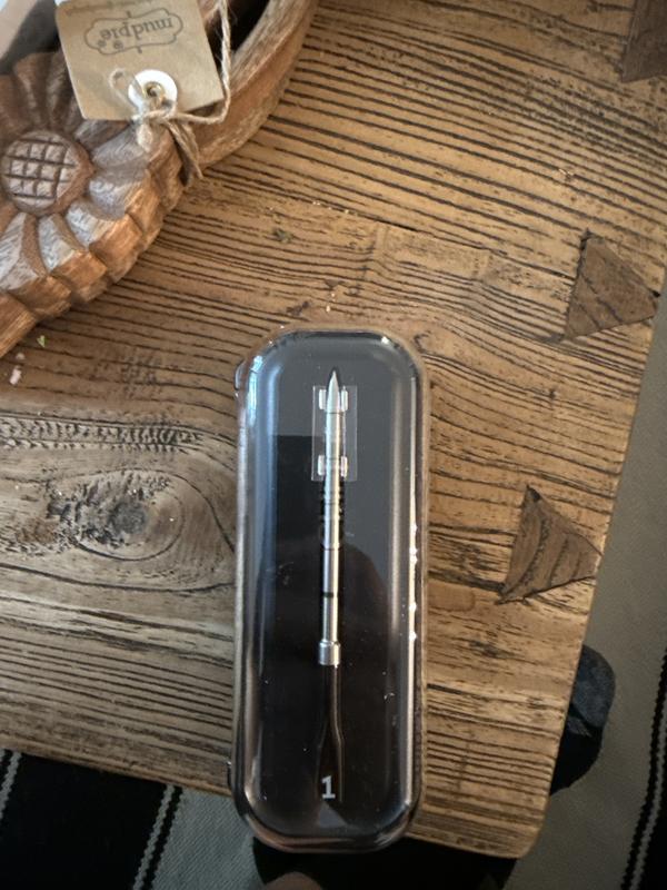 Customer carousel item 8.