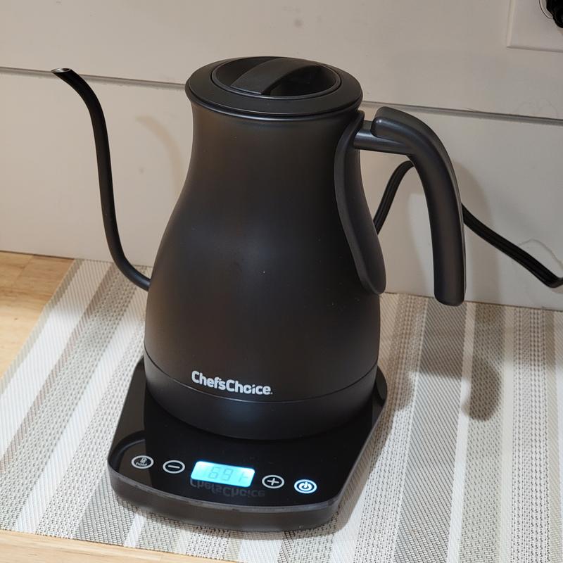 Boil water to the exact degree with the 1200 watt Chef'sChoice Gooseneck Electric  Kettle with digital temperature controls. Keep warm feature maintains water  temperature. Easy-access top opening for easy filling. Comfortable handle.