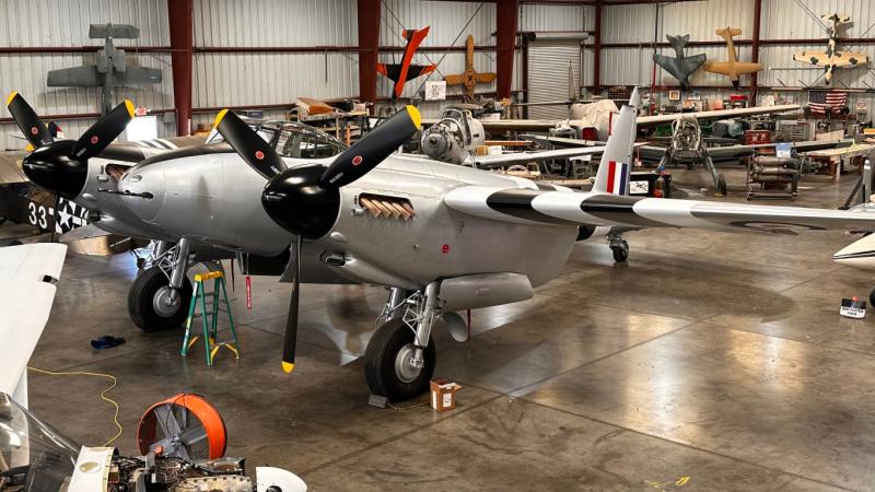 Satin finish de havillan mosquito