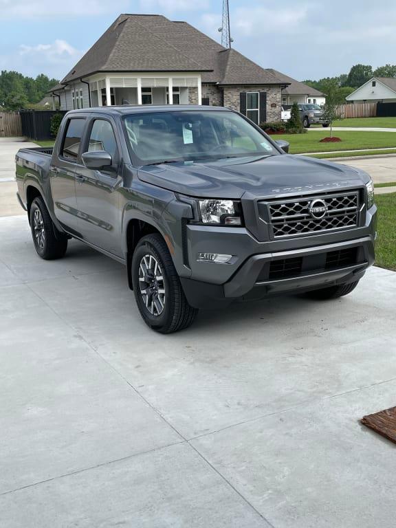 2023 Nissan Frontier SV