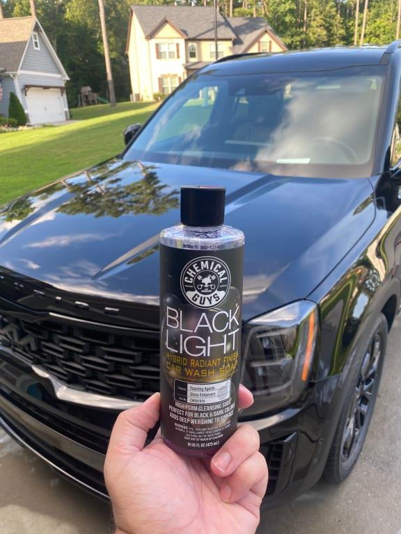  Chemical Guys CWS619BB Basic Car Wash & Bucket Bundle - Black  Light Foaming Car Wash Soap, 128 oz (1 Gallon), Black Cherry Scent + Heavy  Duty Smoked Obsidian Black Detailing Bucket (