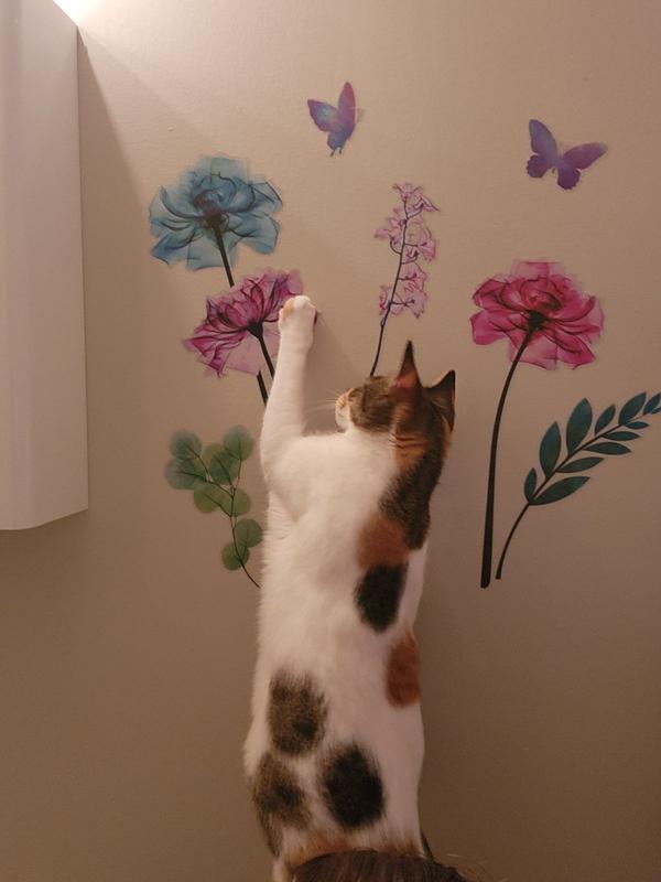 Tzel thinks she can pick these flowers.