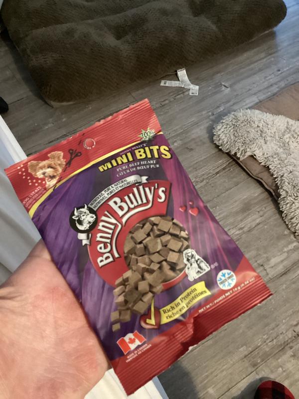 Tiniest bag of treats I’ve ever seen.what a waste of money.