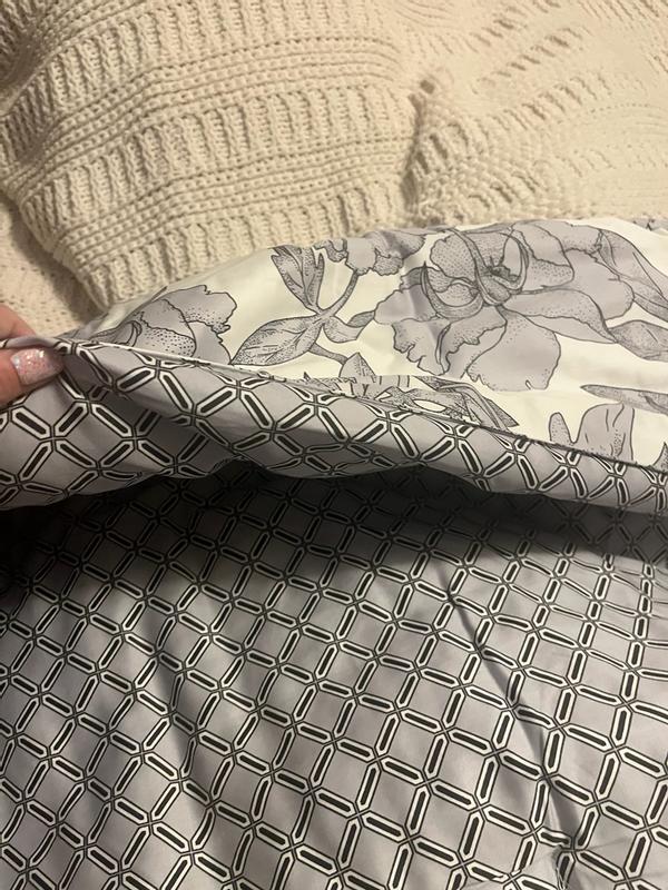 Review Thumbnail Image 3 383405014