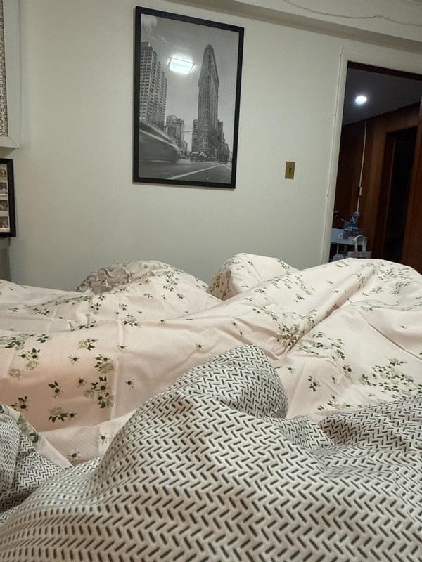 Review Thumbnail Image 0 379386928