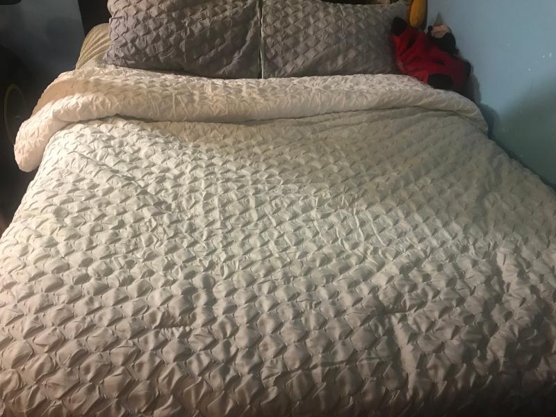 Ombre Honeycomb Reversible Comforter Set | Bed Bath & Beyond