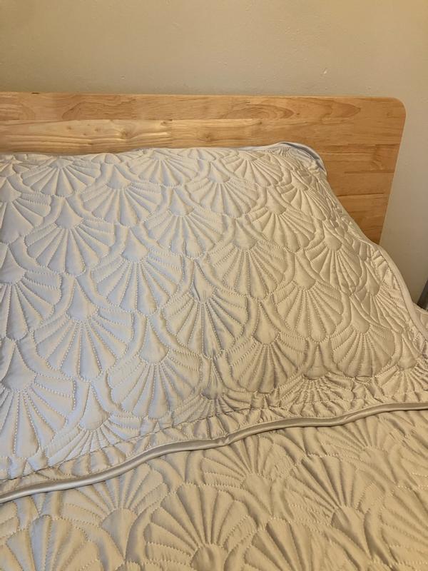 Review Thumbnail Image 0 380025084