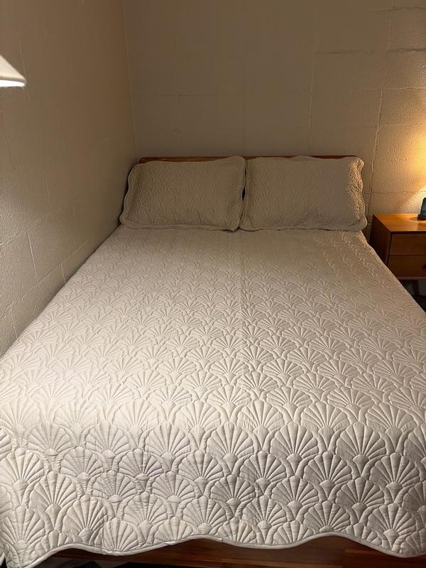 Review Thumbnail Image 0 383267020