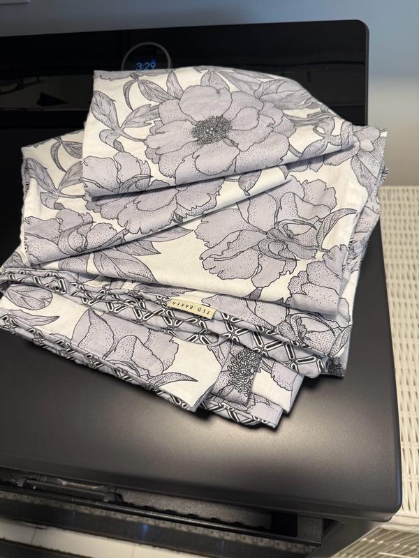 Review Thumbnail Image 4 379548071