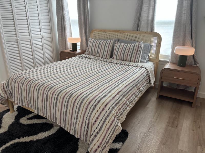 Review Thumbnail Image 0 379753178