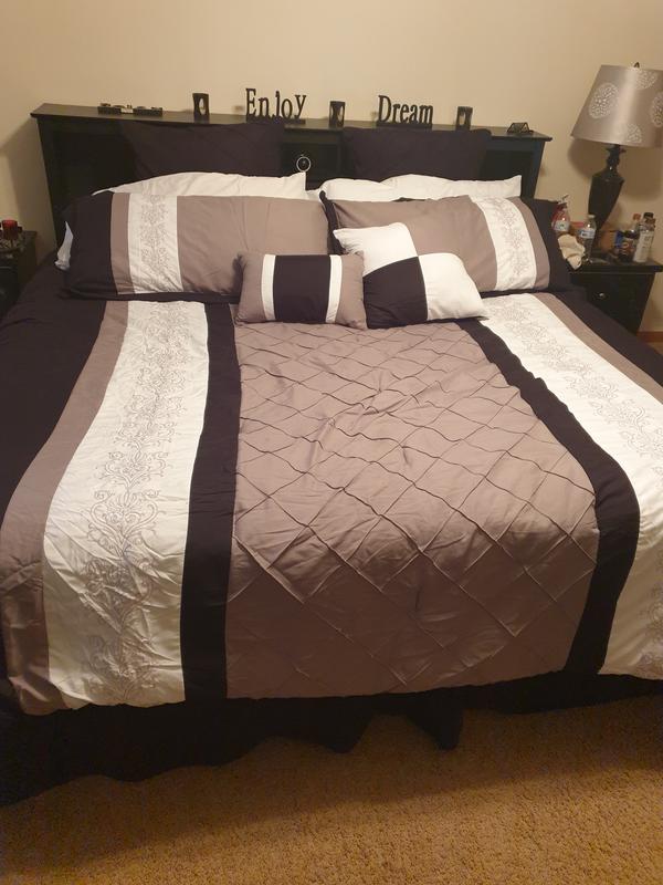 christmas chanel bedroom king size comforter set 10 pieces
