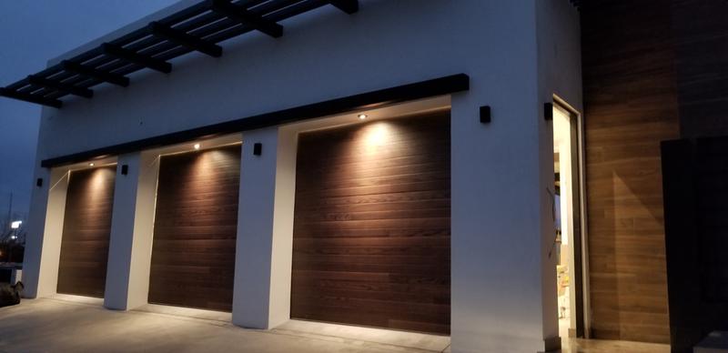 Accents Woodtones By C H I Overhead Doors