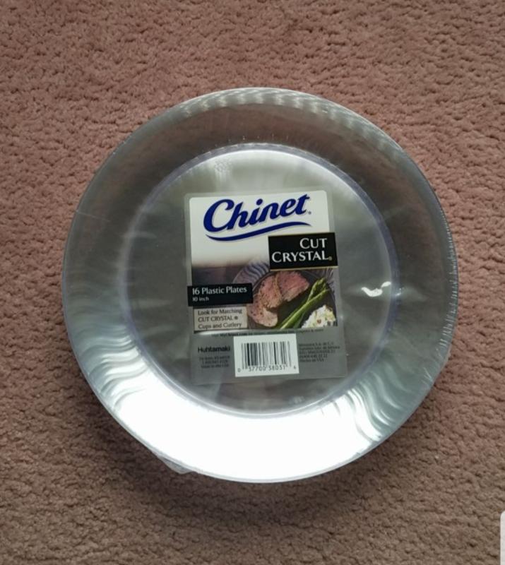 Chinet Cut Crystal Clear Plastic 10 Dinner Plates Case (100 Ct.)