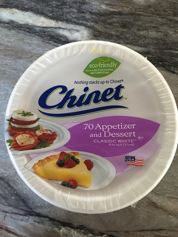 Chinet® Classic Dessert Paper Plates - White, 70 ct / 6.75 in