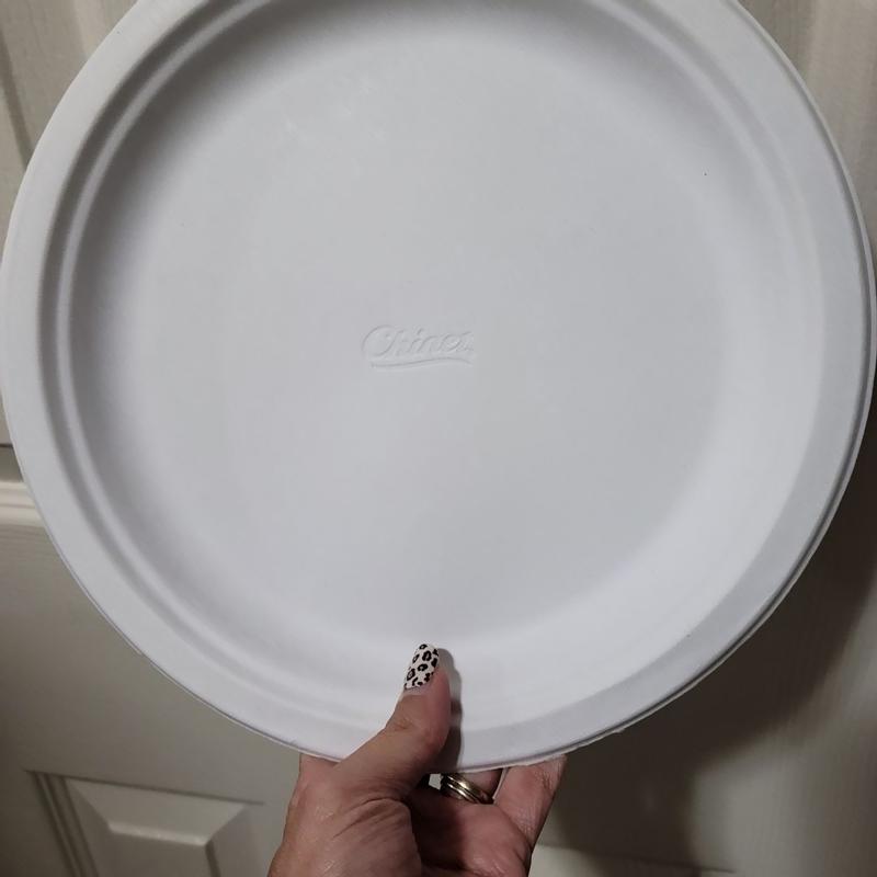 Chinet Classic White Dinner Plates, 32 ct