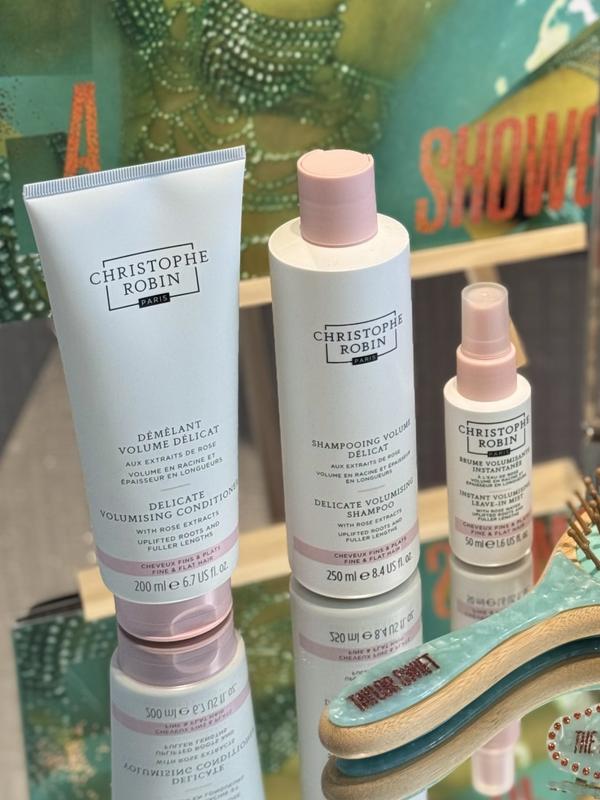 Customer carousel item 3.