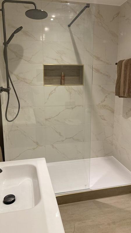 Customer photo for "Luxurious, true to Christy high"