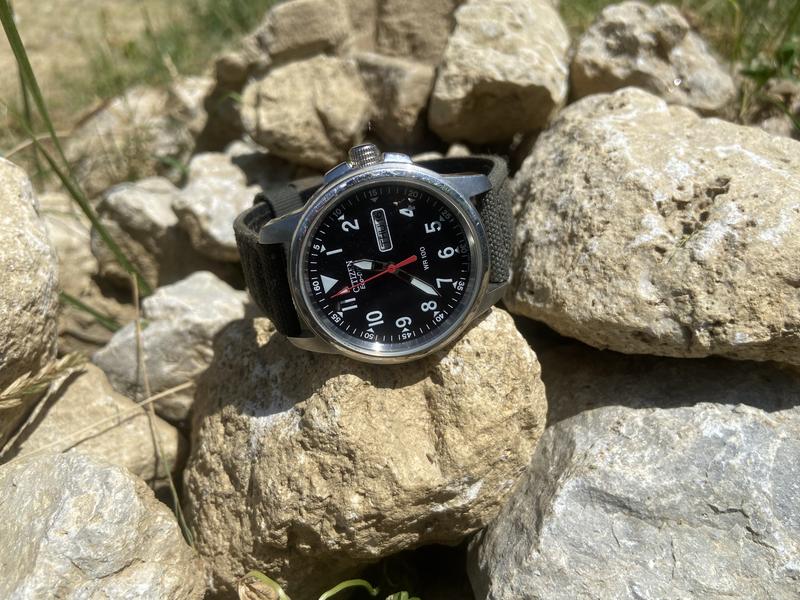 Citizen field watch clearance review