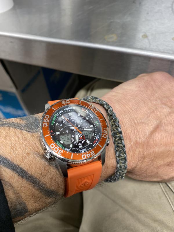 Citizen hot sale watch orange