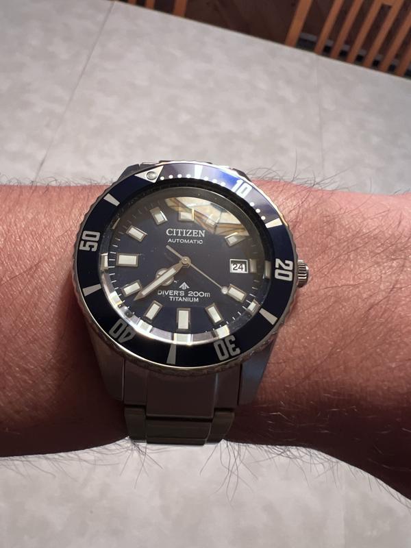 Citizen diver's 200m discount titanium