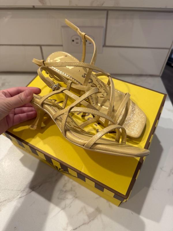 Review Thumbnail Image 0 382563802