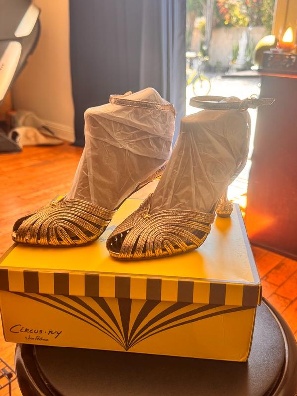 Review Thumbnail Image 0 382084472