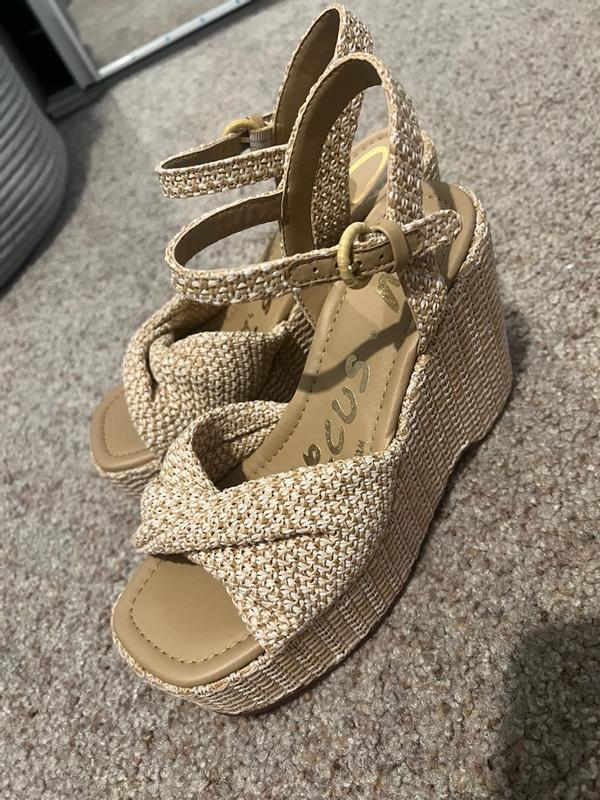 Review Thumbnail Image 0 385143950