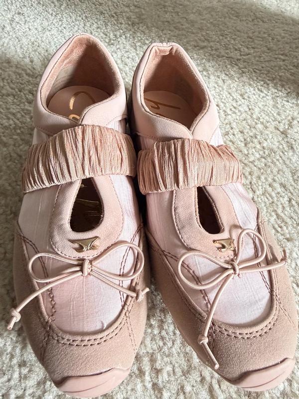 Review Thumbnail Image 1 382168133