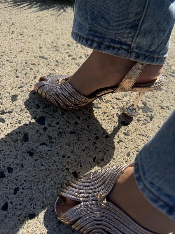 Review Thumbnail Image 1 383076647