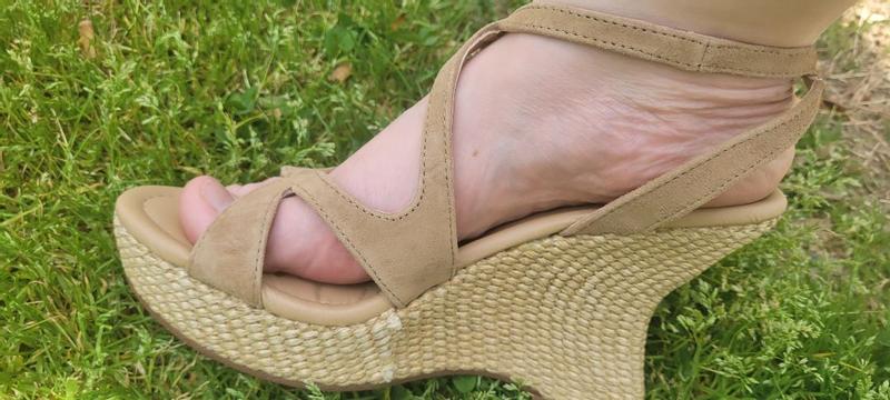 Review Thumbnail Image 0 384876996