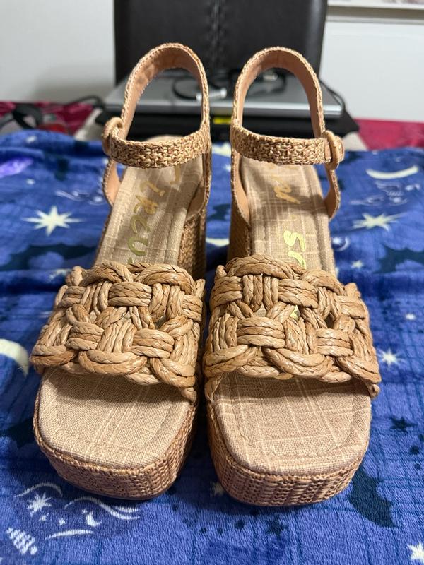 Review Thumbnail Image 2 385092714