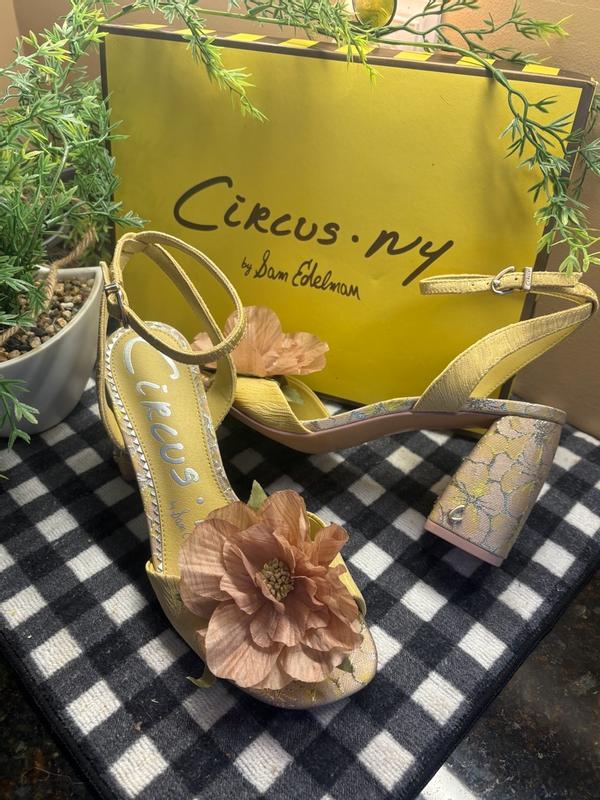 Review Thumbnail Image 0 382582254