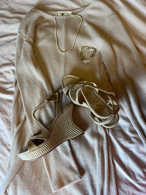 Review Thumbnail Image 1 384981761