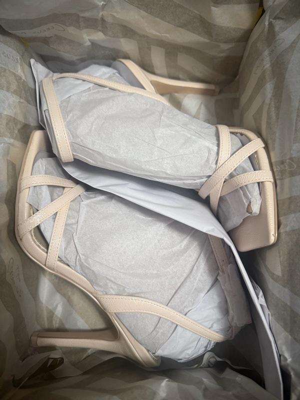 Review Thumbnail Image 0 382684211