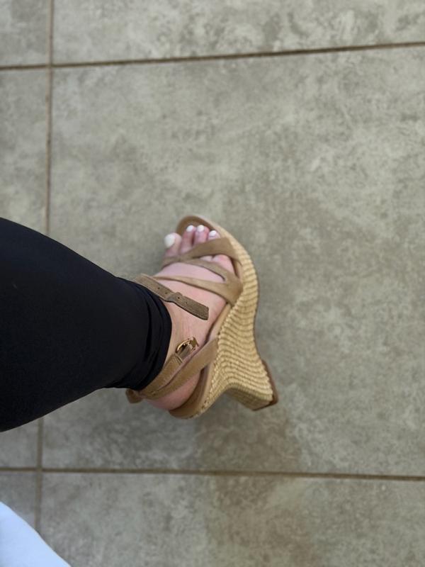 Review Thumbnail Image 0 385212502